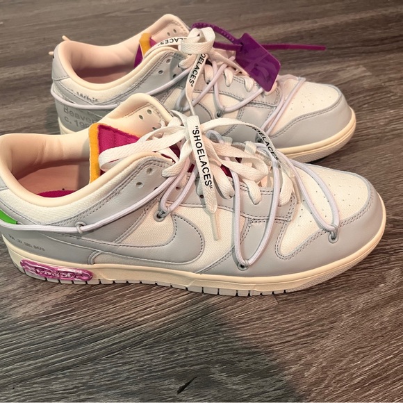 White and Purple Low-Top Sneakers with Suede Accents